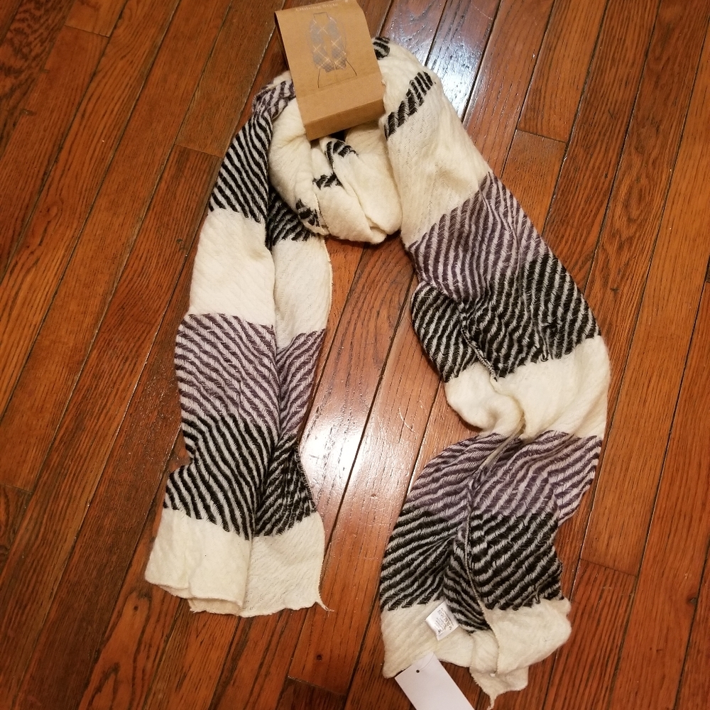 Tri-Coastal Design Colorblock Scarf